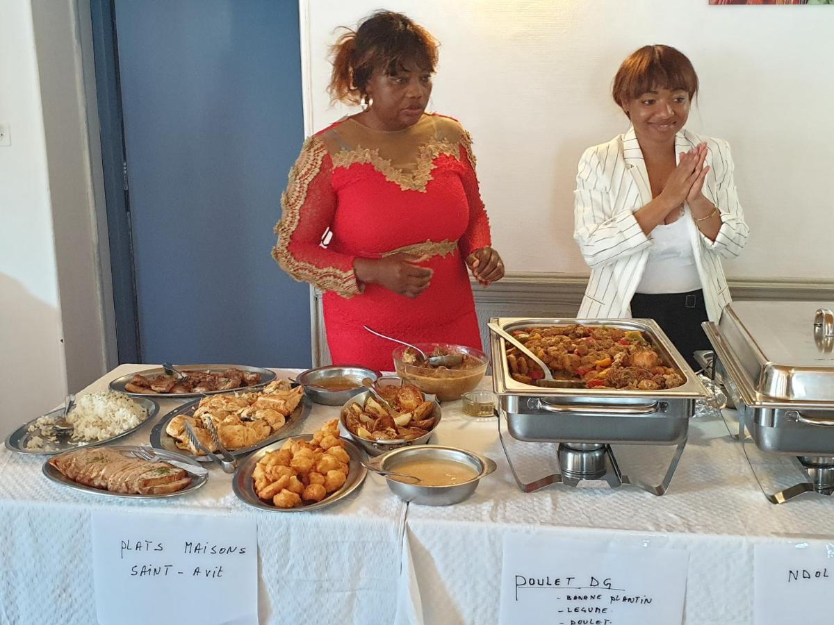 Hotel - Restaurant - Bar Saint Avit L Hotel Des Tchoumjeu Lourdes Bagian luar foto